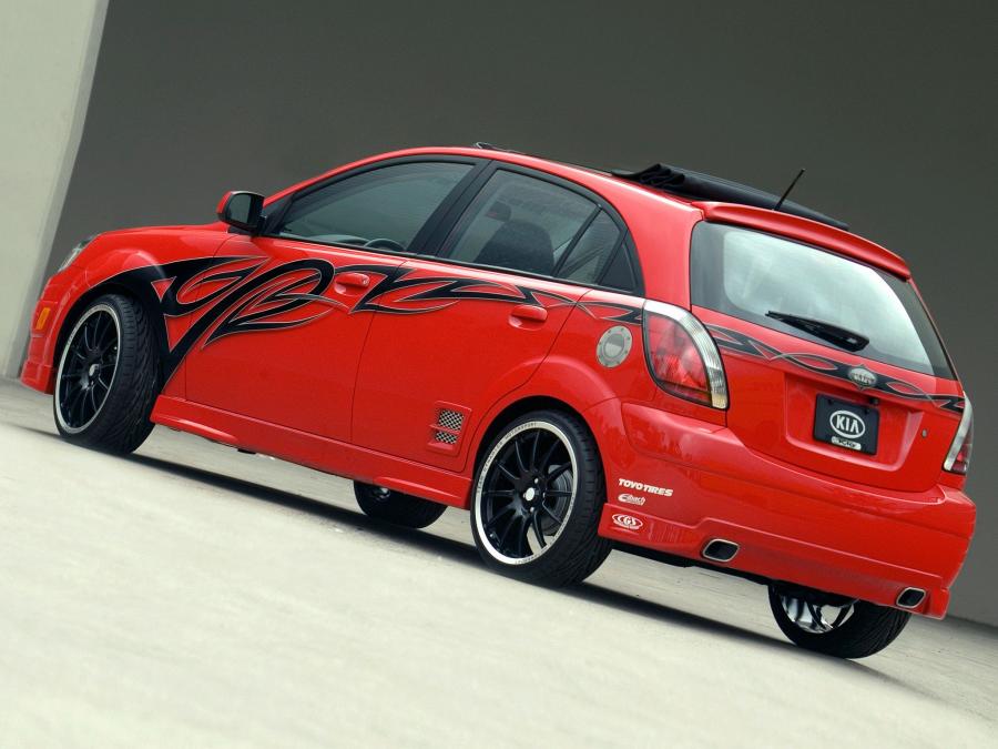  Kia Rio5 Red Rocket 2005 года  (фото 3 из 8)